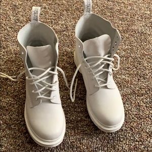 Dr. Martens Mono 1460 PASCAL, white 8-eye boot